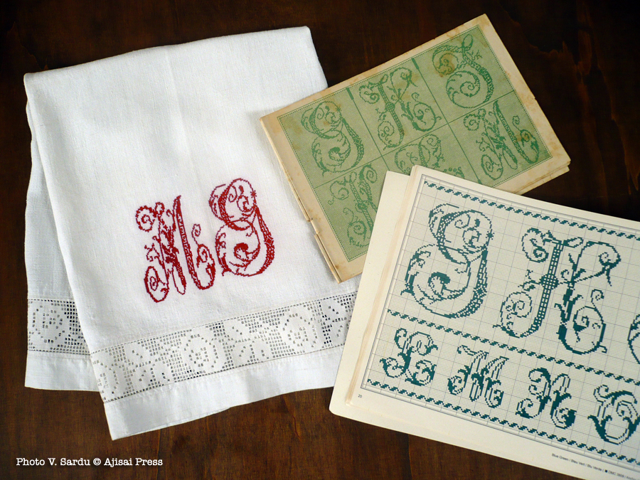 BN Vintage Washable Reform Initials for Embroidery 2 x W's on Paper Sheet 